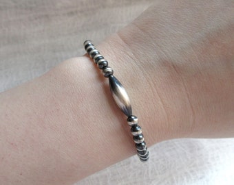 Bracelet de perles de Navajo torpilles, Bracelet de perles de Navajo rondes de 4 mm, Bracelet en argent sterling 925, Bracelet de perles, Bracelet personnalisé, Spécial