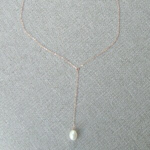 Colar de pérolas grandes e naturais reais, colar delicado em forma de Lariat Y, ouro rosa 14K preenchido com ouro rosa, prata esterlina 925