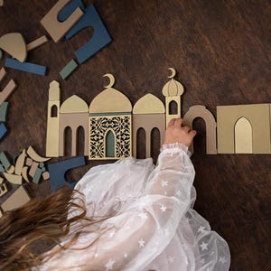 Montessori Tangram Puzzle, Wooden STEM Toy for Toddlers Kids, Educational Islamic/Muslim Shape Game,  Masjid Building Set, Ramadan Eid Gift