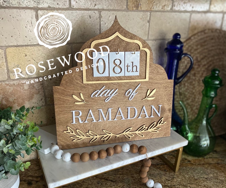 Ramadan Wood Calendar image 2