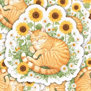 Sticker chat Cottagecore confortable, chat endormi dans un jardin ensoleillé, autocollant vintage en vinyle aquarelle, cadeau esthétique nature mignon