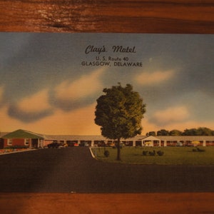 Clay&#39;s Motel Vintage Postcard