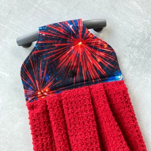 Fourth of July Hanging Towel with Holder, Red Fireworks Bathroom Hanging Loop Hand Towels with Snap, Hand and Dish Hanging Kitchen Towel