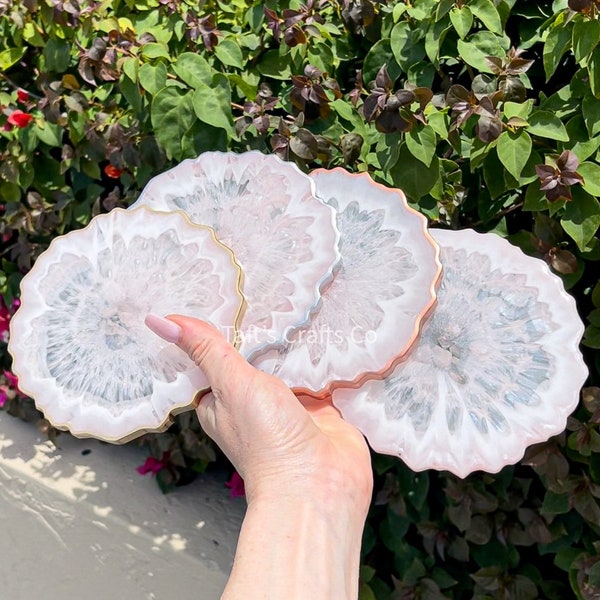 Rose quartz coasters!! Made with rose quartz pieces inside :) resin coasters, geode coasters, crystal coasters, pink coasters