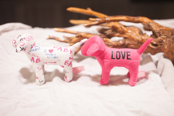 ヴィクトリア シークレット PINK DOGぬいぐるみ2体セット 2pc Victoria Secret PINK mini Dog & GIANT mini dog brand new