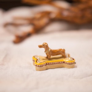 Dachshund Dog Rhinestone Bone Trinket Box With Austrian Crystals | Keren Kopal