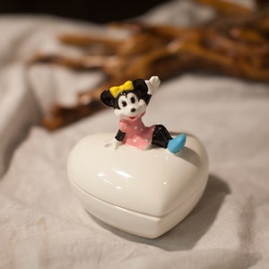 Vintage Minnie Mouse Trinket Box
