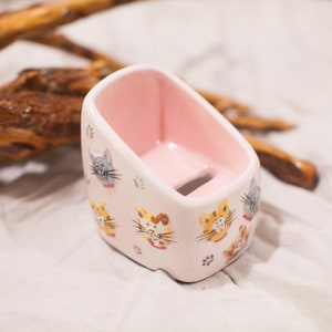 Y2K 2000s | Ceramic Cats iPod, Flip Phone Holder | Docking Station