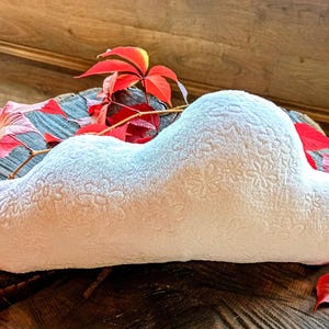 Lavender Cloud Pillow: Aromatherapy Herbal Scented Pillow
