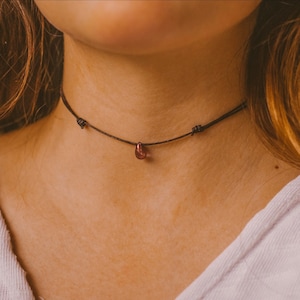 Rosy Lilac Teardrop Choker Necklace, Boho Minimalist Aesthetic Jewelry, Hippie Necklaces for Women, Adjustable Beaded Cord Necklace