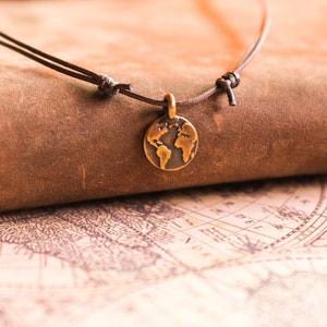 Planet Erde Halskette, Weltkarte Halskette, Globus Halskette, Boho Choker, Traveller Halskette, Hippie Halskette, Minimalist Cord Choker SameSunCo
