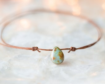 Erdige Tropfen-Halskette, Boho-Hippie-Halsband, Halsketten für Frauen, minimalistischer Anhänger-Halsband, Indie-Halskette, verstellbarer Kordel-Halsband