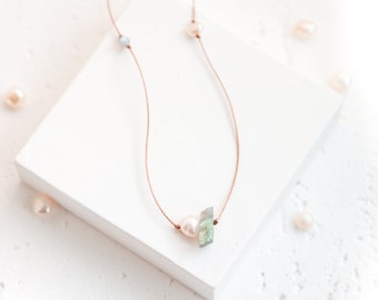 DUALITY Labradorite Pearl Necklace, Raw Labradorite Necklace, Pearl Choker, Whimsigoth Jewelry, Boho Hippie Crystal Necklace, Fairycore Gift