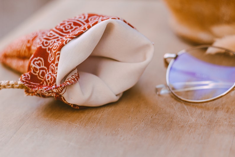 Red Paisley Sunglass Pouch Bag, Soft Glasses Case, Boho Pouch Bag, Travel Pouch, Small Drawstring Bag, Gift Bag, Sunglass Bag for Women image 6