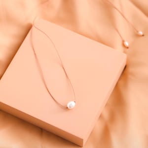 ULTRA Dainty Freshwater Pearl Necklace, Backdrop Necklace, Single Pearl Choker, Thin WATERPROOF Choker, Mermaid Jewelry, Bridesmaid Gift