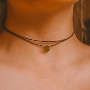 Hippie Necklace, Olive Green Teardrop Necklace, Boho Choker, Dainty Necklaces for Women, Minimalist Choker, Adjustable Cord Choker