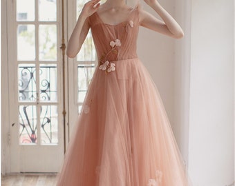 nude pink outfit