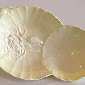 Vintage Carlton Ware Water Lily Bowl: Embossed Floral Creamy Lemon Dish
