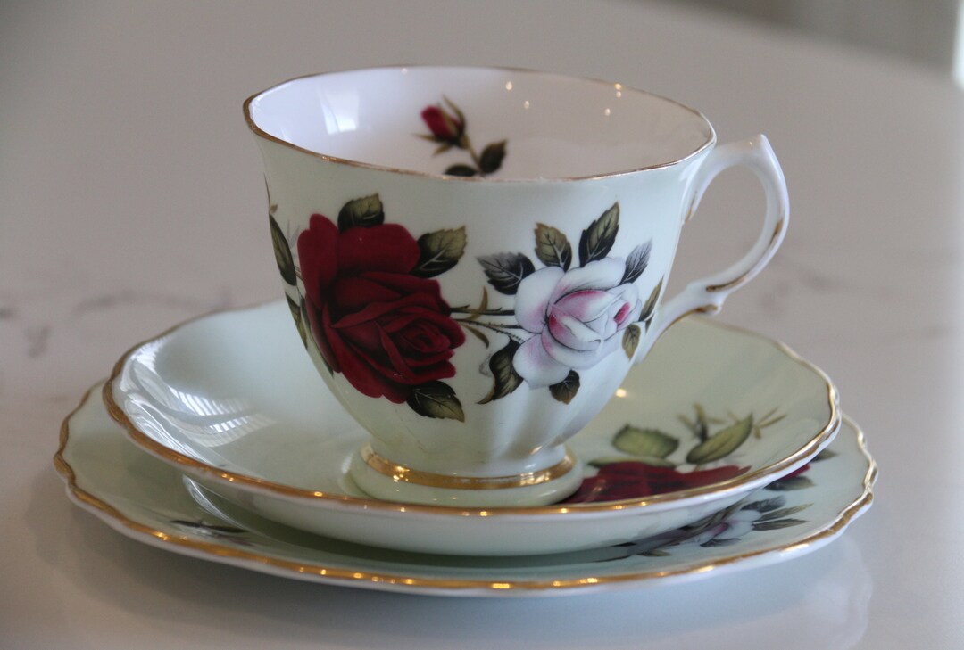 Vintage Colclough 'amoretta Rose' Mint Trio Teacup, Saucer & Cake Plate ...