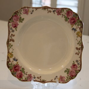 Pretty Vintage Royal Doulton &#39;English Rose&#39; Square 20cm Plate - Pink Cabbage Roses - Cake/Sandwich Plate - Shabby Chic - High Tea - Gift