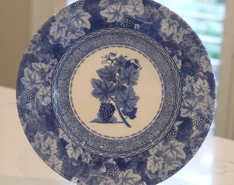Wedgwood Home Vintage Blue Grapevine 21cm Plate - Vinis Vinfora, Display, Cottage, Country Home