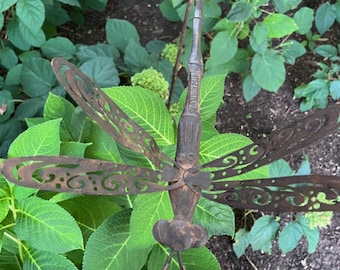 Elegant Dragonfly Kinetic Balance