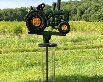 Tractor rain gauge