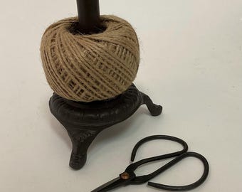 Simple twine holder - Cast iron