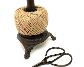 Simple twine holder