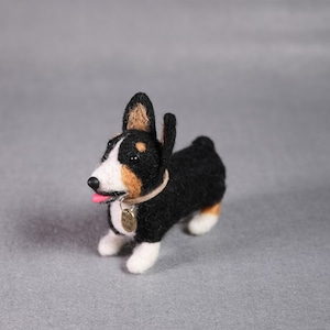 Needle felted Corgi, Small Felted Dogs, Miniature Animal, Ready- Made.
