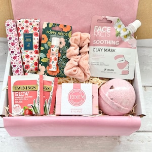 Caixa de mimos rosa para ficar em casa, pacote de cuidados para ela, caixa de presente luxuosa, postagem rosa, pacote de beleza, abraço em uma caixa, pacote de spa rosa, para mulheres