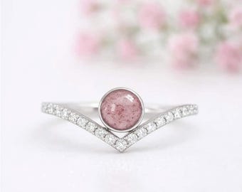 Memorial Ashes Ring | Sterling Silver Chevron Keepsake Band with Crystal Accents | Valencia