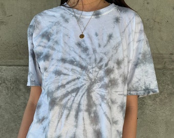 gray tie dye shirt