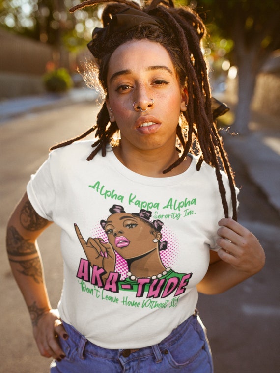 skrig hjørne lokalisere Buy Alpha Kappa Alpha AKA-TUDE T-shirt Online in India - Etsy