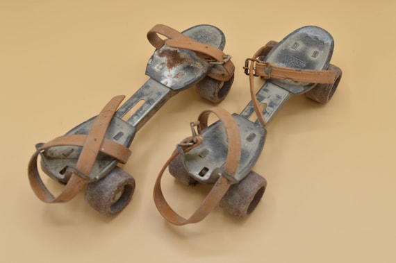 Rare Anciens Patins à Roulettes 3 Roues marque SPEEDY