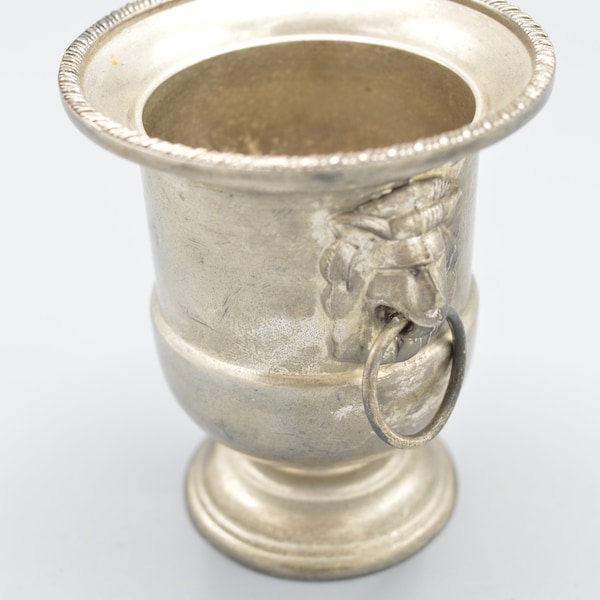 Vase miniature en metal style grec ancien