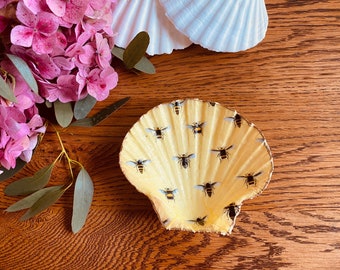 Scallop Shell Trinket Dish, Bee Design, Decoupage