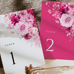 Plantilla de tarjeta de números de mesa de boda rosa caliente, números de mesa florales, tarjetas de números de mesa imprimibles de rosa fucsia magenta vibrante brillante elegante