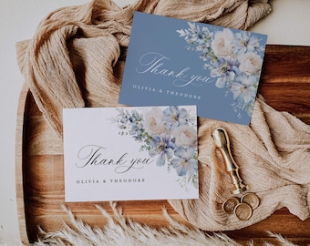 Plantilla de tarjeta de agradecimiento de boda de marfil azul polvoriento, nota de agradecimiento floral, tarjeta de lugar de mesa de agradecimiento azul claro de jardín elegante boho, descargar