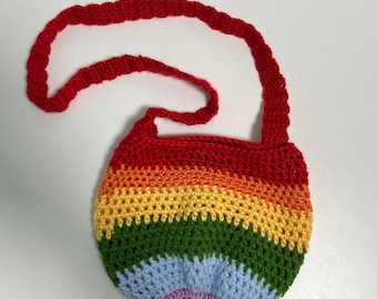 Bolso pequeño de ganchillo arcoíris