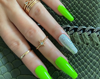 NEON GREEN GLITTER/ Press on nails/ Coffin nails/ Glue on nails/ Neon green/ Long nails/ Green nails/ Saint Patrick’s/ ** Reusable nails