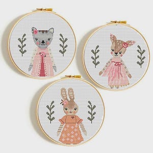 Baby Mädchen Tiere Kreuzstichmuster: Kinderzimmer Dekor, Wandkunst (PDF-Muster)