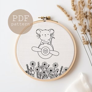Little mouse digital pattern, animals digital file, flower hand embroidery, Mouse Hoop Art, Nature Hoop Art Pattern, Cottage Core Embroidery