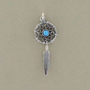 Colgante atrapasueños de una sola pluma y turquesa - Joyas de plumas - Atrapasueños de plata de ley - Colgante de piedra turquesa