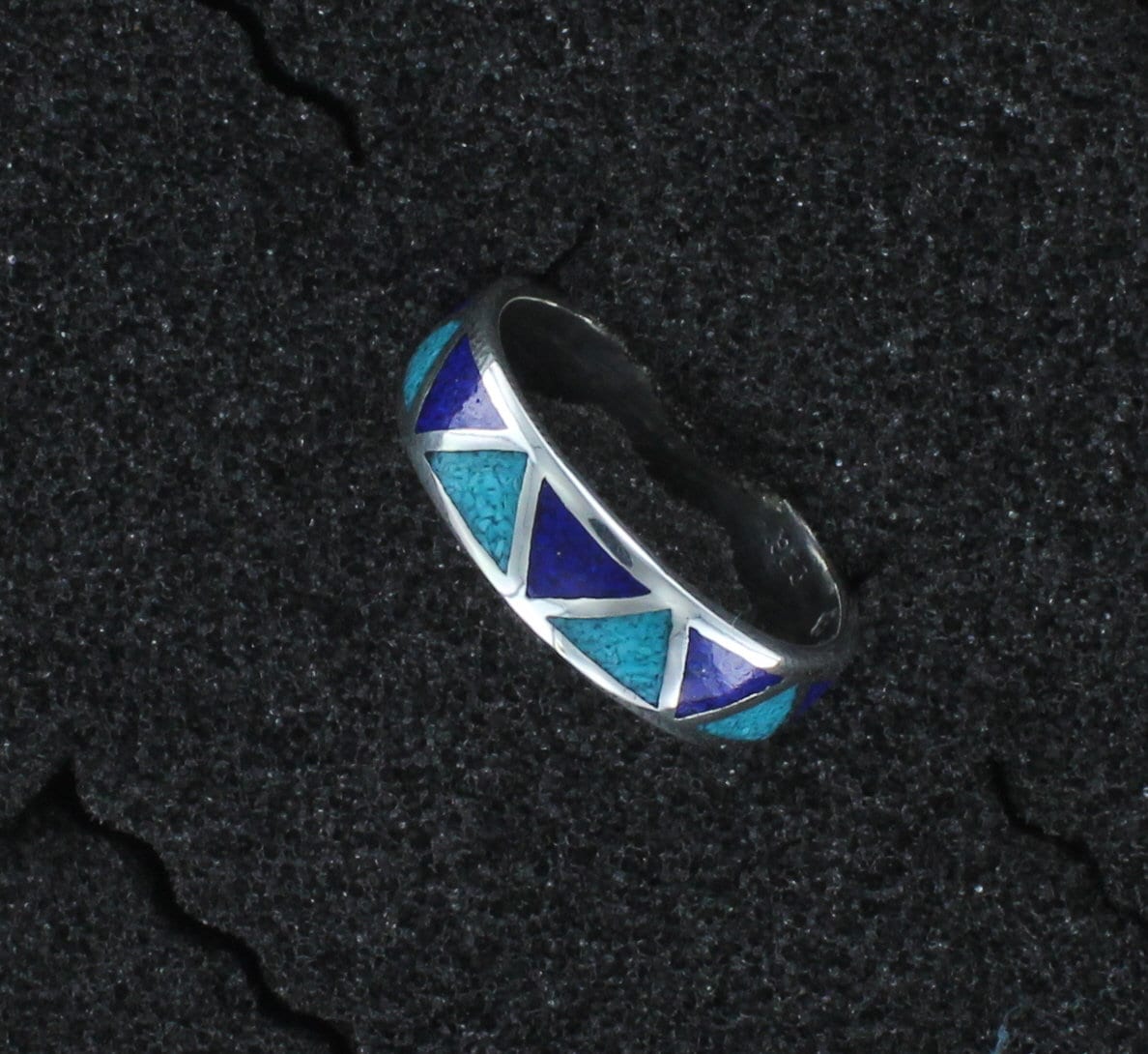 Brilliant Vintage Native American Zuni Blue Gem Turquoise Inlay Sterling Silver Tie Tac Bolo Brilliant Vintage Native American Zuni Blue Gem Turquoise Inlay Sterling Silver Tie Tac Bolo