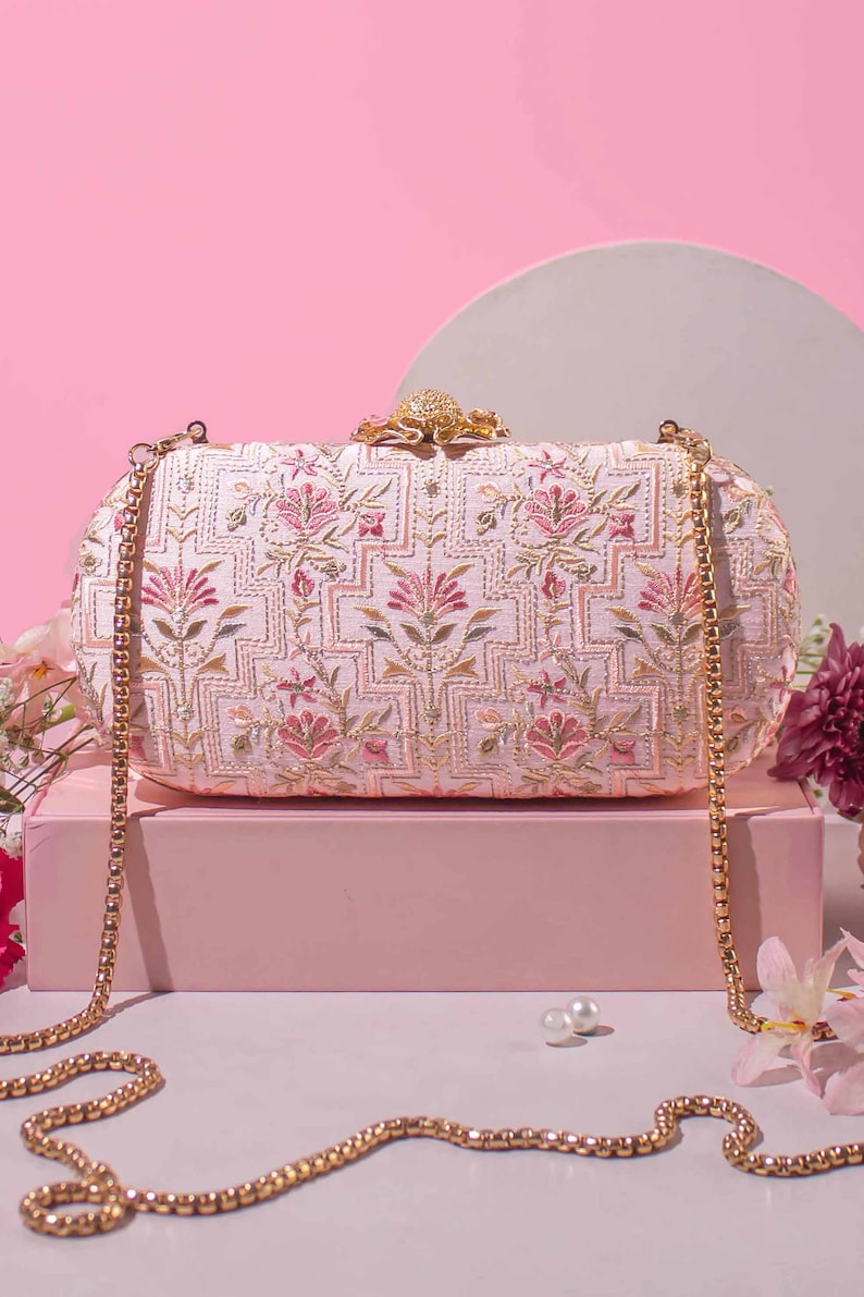 AMYRA Mogra Capsule Clutch - Baby pink