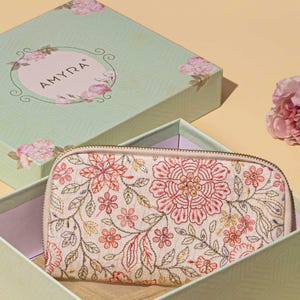 Cesta de regalo - Cartera Ivy - Caja de velas florales y de bienestar, Cartera de mujer, Cartera hecha a mano, Regalo hecho a mano para ella, Cartera con bordado floral
