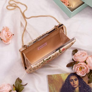 Floral creeper box clutch - Cream