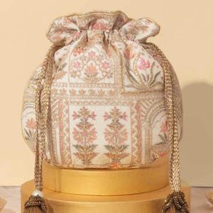 Bolsa Potli Nupcial Amer - Presente de Casamento, Bolsa de Seda Bordada, Acessório Étnico