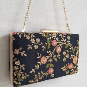 Floral creeper box clutch - Black